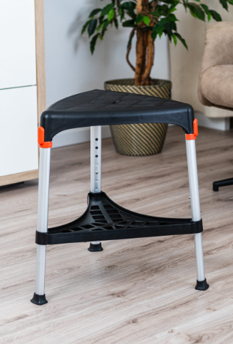 King Triangle Stool with Tray, Adjustable Height