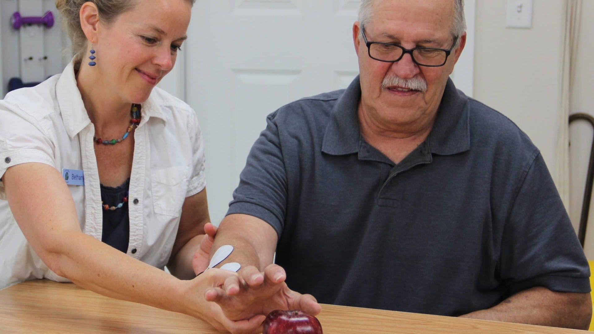 SaeboStim Pro | E-Stim Unit for Treating Muscle Weakness